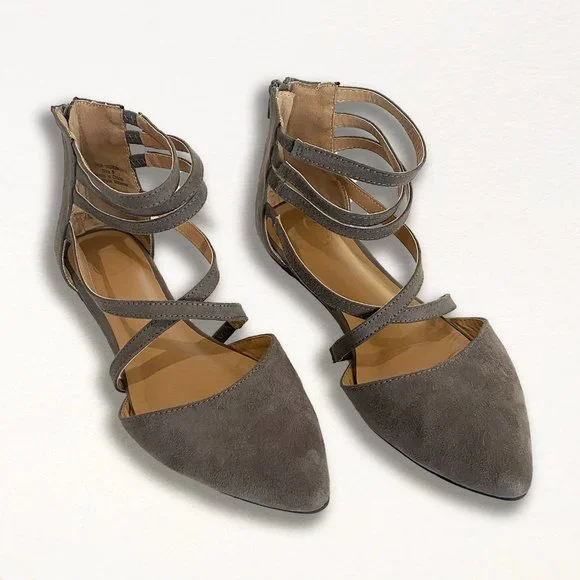 Journee Collection Womens Marlee Tru Comfort Foam Back Heel Zip Pointed Flats - Picture 1 of 6